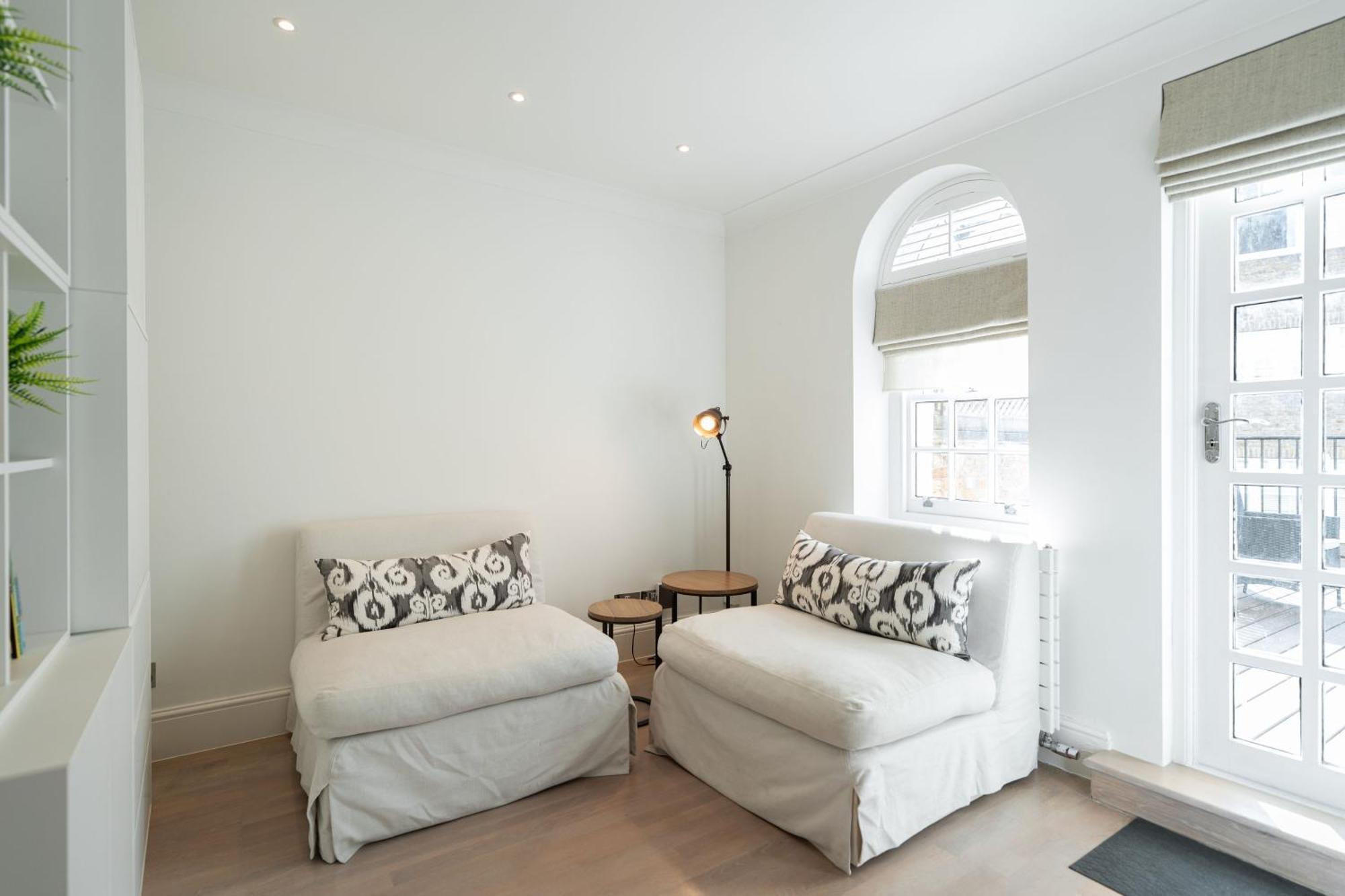 The Chelsea Place - Lovely 4bdr House With Terrace Apartamento